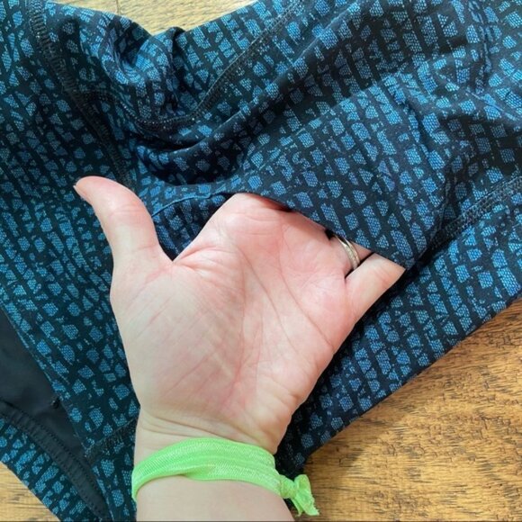 Lululemon Pace Rival Crop (19") Shatter Weave Desert Teal Alberta Lake / Black 6 - Picture 11 of 16